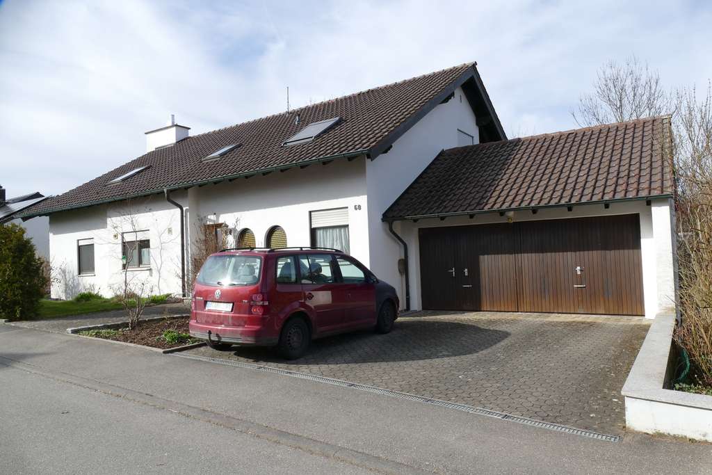 Immobilie in Mittelbiberach - Geräumiges Einfamilienhaus mit 8 Zimmern und Garage in Mittelbiberach - Bild 2