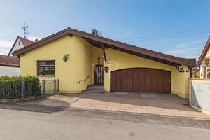 Komfortabler Bungalow mit viel Platz und ca. 82 m² Nutzfläche im ausgebauten Souterrain – Die vollständige Adresse der Immobilie erhältst du vom Anbieter., 86169 Hammerschmiede, Augsburg – Vorschaubild 2
