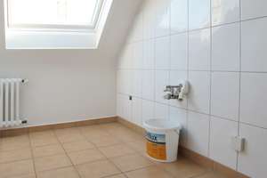 Bezugsfreie, sonnige Dachgeschoss-Wohnung  mit Aufzug + Sonnenbalkon im beliebten Flingern-Nord – 40235 Flingern Nord, Düsseldorf – Vorschaubild 5