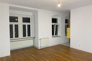Großzügige 1-Zimmer mit Einbauküche, Dusche und Laminat in zentraler Lage! – Philippstraße 23, 9130 Sonnenberg, Chemnitz – Vorschaubild 5