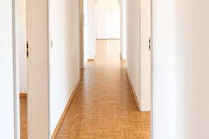 Stilvolle 5-Zimmer-Dachgeschosswohnung mit 2 Dachterrassen und Penthouse-Charakter – Kreillerstraße 65, 81673 Josephsburg, München – Vorschaubild 3