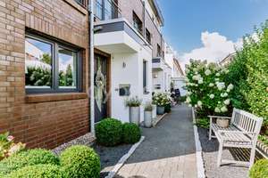 Modernes Zuhause mit Wohlfühlcharakter – KfW-70-Townhouse mit Garten, Studio und Dachterrasse. – Die vollständige Adresse der Immobilie erhältst du vom Anbieter., 21335 Rettmer, Lüneburg – Vorschaubild 7