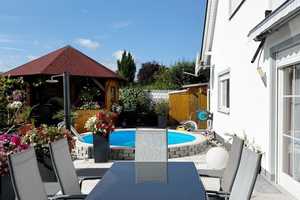 Geräumiges Zweifamilienhaus in Adelsdorf mit 324m², Pool und modernen Annehmlichkeiten – Erlangen-Höchstadt (Kreis) – Vorschaubild 11