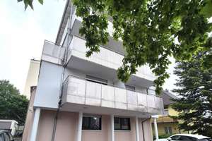 TOP ANLAGE~Modernes Mehrfamilienhaus in zentraler Wohnlage von Heubach~ – Die vollständige Adresse der Immobilie erhältst du vom Anbieter., 73540 Heubach – Vorschaubild 1