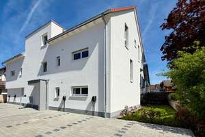 Erstbezug - Gartenwohnung: Ruhig wohnen, stadtnah leben im Einzugsgebiet Karlsruhe