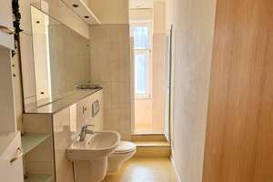 Sanierungsbedürftige 2,5-Zimmer-Wohnung inkl. 2 Tiefgaragenstellplätze  - in gefragter Lage – Die vollständige Adresse der Immobilie erhältst du vom Anbieter., 13189 Pankow (Ortsteil), Berlin – Vorschaubild 7