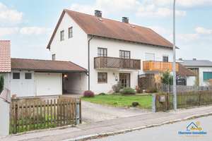 Charmante DHH für Paare & Familien: Garten, Garage und viel Nutzfläche – Die vollständige Adresse der Immobilie erhältst du vom Anbieter., 84069 Schierling – Vorschaubild 3