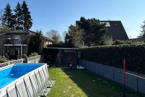 Komfortables Wohnen auf hohem Niveau auf ca. 140m² Wohnfläche, 5 Zimmern mit Garten, Garage und Pool – Die vollständige Adresse der Immobilie erhältst du vom Anbieter., 22117 Billstedt, Hamburg – Vorschaubild 2