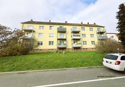 Volles Potenzial im Speckgürtel von
Dresden - Wohnblock mit 12 WE