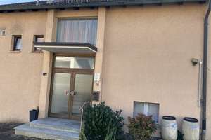 Zweifamilienhaus mit großzügigem Hallenanbau und eigenem Wellnessbereich – Die vollständige Adresse der Immobilie erhältst du vom Anbieter., 78669 Wellendingen – Vorschaubild 3