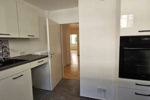 Sonnige 3 Zi-Whg. mit Süd-Balkon, Parkett, hochwertige Renovierung – 40217 Friedrichstadt, Düsseldorf – Vorschaubild 9