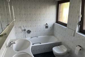 Ruhige 3,5 Zimmer Wohnung mit Loggia und Dachterrasse in Essen Kupferdreh – Die vollständige Adresse der Immobilie erhältst du vom Anbieter., 45257 Kupferdreh, Essen – Vorschaubild 19