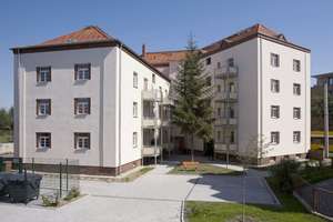 Schick sanierte 2-Zimmer-Wohnung mit separater Küche und Balkon