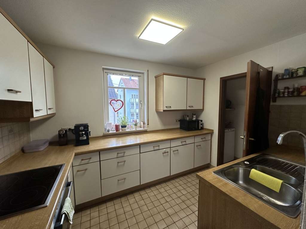 Immobilie in Brackenheim - Zentrale 4-Zimmer-Wohnung im Herzen von Brackenheim - Bild 2