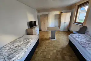 Geräumiges, günstiges und gepflegtes 6-Raum-Einfamilienhaus in Gaukönigshofen – Zehnthofstraße 8, 97253 Würzburg (Kreis) – Vorschaubild 8