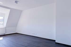Erstbezug! Sonnige und großzügige 2-Zimmer-Altbauwohnung.  – Veilchenstraße 17, 76131 Oststadt, Karlsruhe – Vorschaubild 5