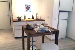 Zentral & ruhig: Möbliertes 1-Zimmer-Apartment mit Balkon, Garten & TG separat bepreist – 63065 Ledermuseum, Offenbach am Main – Vorschaubild 4