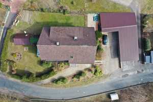 Die Natur im Blick - Vermietetes 4-Parteienhaus mit Garagen und großem Grundstück in Lerbach – Osterode am Harz (Kreis) – Vorschaubild 11