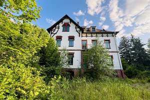 Jugendstil-Villa unter Denkmalschutz. Substanzstark und detailreich. – Die vollständige Adresse der Immobilie erhältst du vom Anbieter., 4668 Grimma – Vorschaubild 2