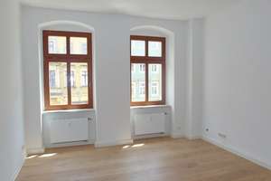 Ab Mitte August: Geräumige 2-Zimmer-Wohnung mit Laminatboden "Dielenoptik", Essküche und Badewanne – Neugasse 52, 1662 Meißen – Vorschaubild 3