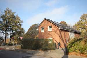 Für die große Familie:
Energieeffizientes 7 Zimmer Einfamilienhaus 
mit großem Grundstück – Die vollständige Adresse der Immobilie erhältst du vom Anbieter., 22589 Iserbrook, Hamburg – Vorschaubild 2
