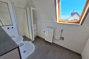 S-WANGEN: * Großzügige, helle und gepflegte 4-Zi.-Whg. im DG * TL-Bad * EBK * toller Balkon! * – Die vollständige Adresse der Immobilie erhältst du vom Anbieter., 70327 Wangen, Stuttgart – Vorschaubild 3