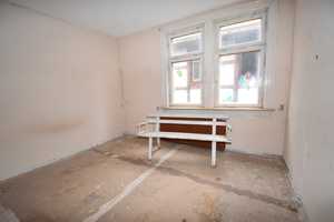 Einfamilienhaus in zentraler Lage zum Selbstausbau ! – Suhl – Vorschaubild 24
