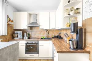 Selbstbezug trifft Stadtoase – modernisiertes ZFH mit Balkon, PV-Anlage und Gartenidylle in Top-Lage – Die vollständige Adresse der Immobilie erhältst du vom Anbieter., 93051 Kumpfmühl-Ziegetsdorf-Neuprüll, Regensburg – Vorschaubild 12