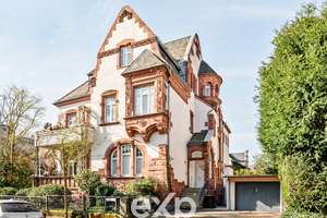Elegante Altbauresidenz – Stilvolles Wohnen oder Wohnen und Arbeiten