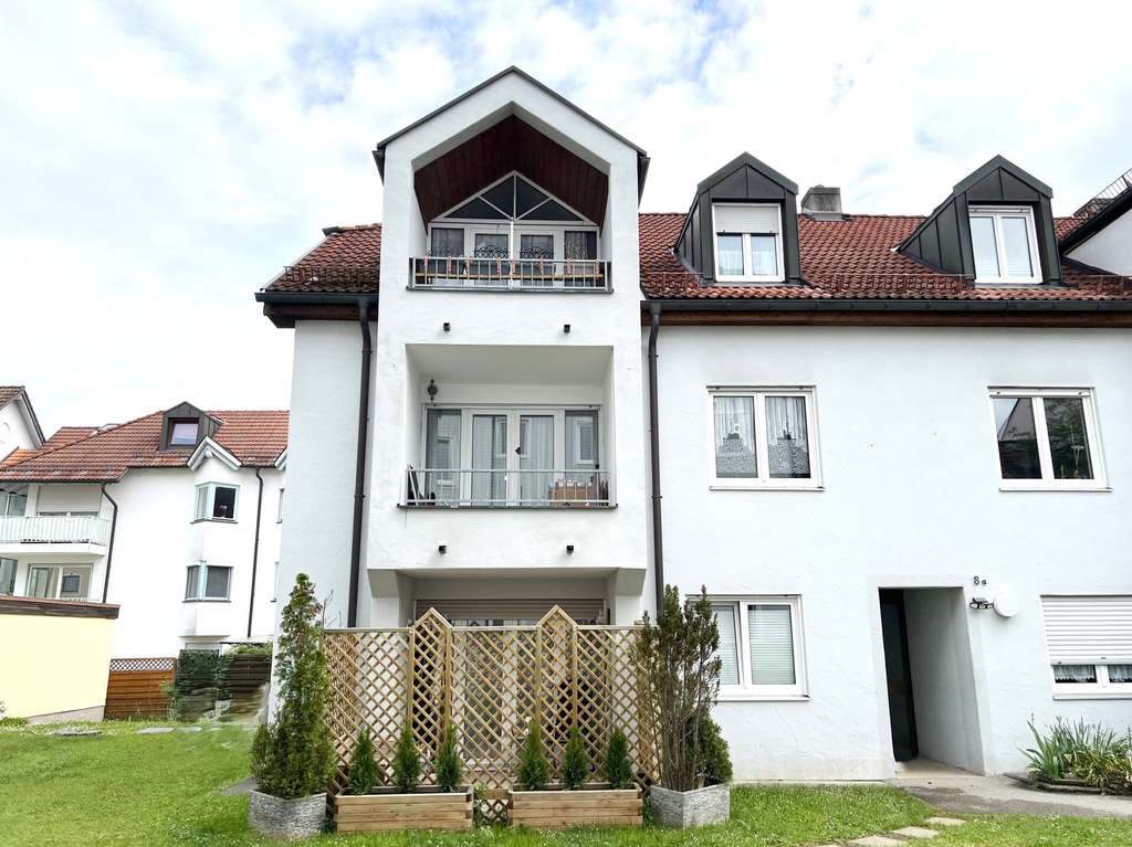 Immobilie in Penzberg - Schön geschnittene 2-Zimmer-Wohnung mit geräumiger Wohnküche - Bild 0