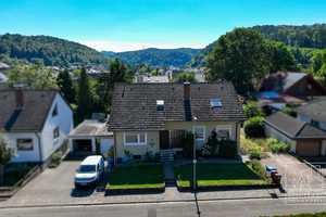MFH mit 3 Wohneinheiten, Garage, Balkon, Terrasse und Garten – Breslauer Str. 5, 66994 Südwestpfalz (Kreis) – Vorschaubild 4