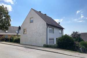 Sanierungsimmobilie mit Garage und viel Potential: Historisches Wohnhaus mit Charme – Donau-Ries (Kreis) – Vorschaubild 3