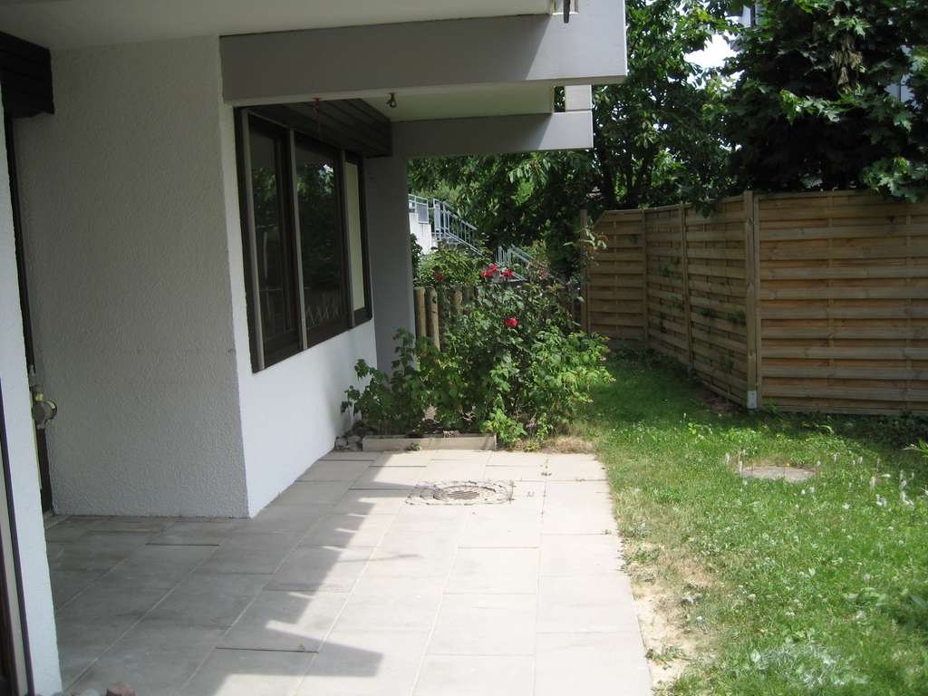 Immobilie in Ammerbuch - Gut geschnittene 3-Zimmer Wohnung mit Garten und Garage in Ammerbuch-Altingen - Bild 1