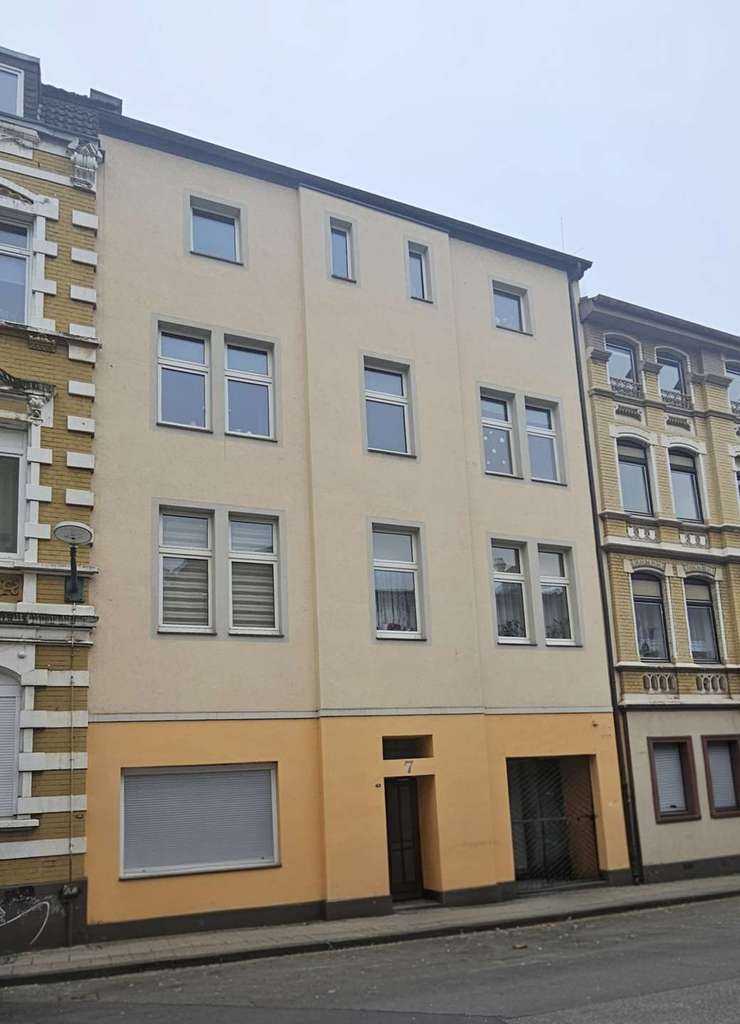 Immobilie in Essen - Mehrfamilienhaus mit kleiner Gewerbeeinheit - Bild 0