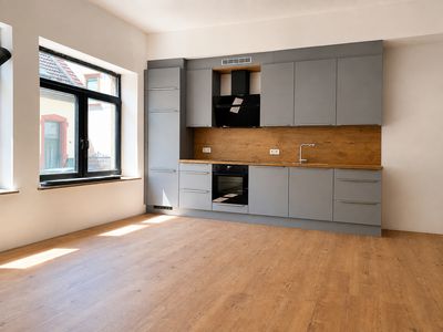 Exklusive, kernsanierte 3-Zimmer-Wohnung mit 144 m² und 81 m² Wohn-/Essbereich