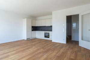 4-Zimmer-Wohnung mit Fußbodenheizung in Pempelfort – Gneisenaustraße 66, 40477 Pempelfort, Düsseldorf – Vorschaubild 2