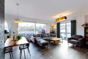 Gepflegte 3 Zimmerwohnung mit Dachterrasse, Einbauküche und Tiefgaragenstellplatz – Schweriner Straße 5, 46145 Alsfeld, Oberhausen – Vorschaubild 2
