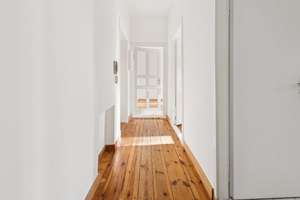 Charmante Altbauwohnung mit Balkon in bester Lage von Prenzlauer Berg – Die vollständige Adresse der Immobilie erhältst du vom Anbieter., 10439 Pankow (Ortsteil), Berlin – Vorschaubild 1