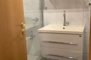Für maximal 3 Personen: großzügig geschnittene 3-Zimmer mit Loggia, Lift und Tiefgaragenstellplatz – Ermanstraße 6, 42287 Barmen, Wuppertal – Vorschaubild 14