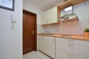 Modern möblierte Wohnung in Zuffenhausen, fußläufig zu Porsche – Die vollständige Adresse der Immobilie erhältst du vom Anbieter., 70439 Zuffenhausen-Elbelen, Stuttgart – Vorschaubild 3