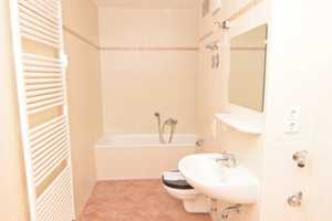 *** TRAUMWOHNUNG frisch renoviert mit DACHTERRASSE *** – Clausstraße 112, 9126 Chemnitz – Vorschaubild 8
