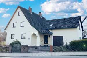 Großzügiges Einfamilienhaus mit Garten und Garage am Fuß des Roten Hügels, Bayreuth! Sofort frei! – Bayreuth – Vorschaubild 2