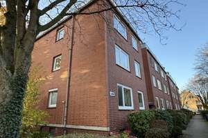 Komplett modernisierte 2 ½-Zimmer-Eigentumswohnung Staffelgeschoss / Endetage mit zwei Balkonen – Die vollständige Adresse der Immobilie erhältst du vom Anbieter., 22041 Wandsbek (Ortsteil), Hamburg – Vorschaubild 3