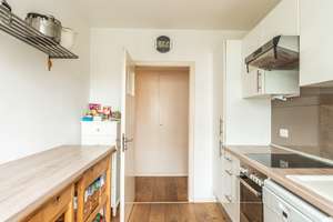 Moderne 3-Zimmerwohnung mit großzügigem Balkon zur Südwestseite und Blick in den schönen Garten – Lohkoppelweg 1, 22529 Lokstedt, Hamburg – Vorschaubild 11