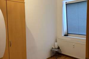 Anfragen nur per E-Mail. Sehr moderne und zentral gelegene 2 Zi.-Wohnung mit EBK. – Hafenstr. 195, 27568 Lehe, Bremerhaven – Vorschaubild 9