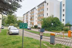 Bezugsfrei - 4 Zimmer Wohnung mit Balkon, offener Küche | Neustädter Feld – 39128 Neustädter Feld, Magdeburg – Vorschaubild 3