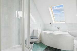 Property thumbnail 36