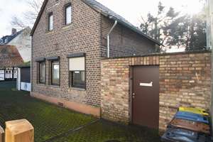 Charmantes Backsteinhaus in ruhiger Lage von Lövenich (keine Garage !) – Nagelschmiedshütte 6, 50859 Lövenich, Köln – Vorschaubild 2