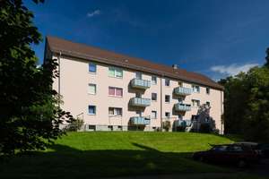 2-Zimmer-Erdgeschosswohnung mit Balkon in Kassel-Rothenditmold – Heckershäuser Straße 19, 34127 Rothenditmold, Kassel – Vorschaubild 1