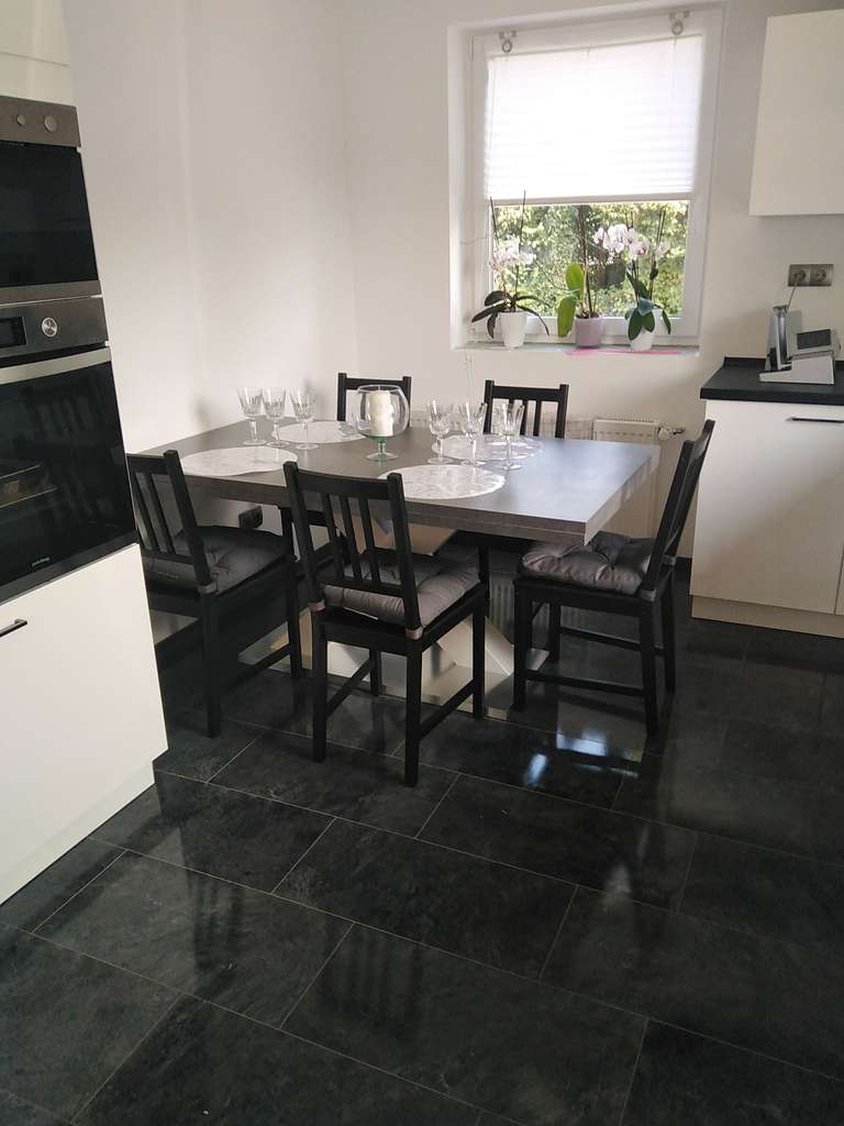 Immobilie in Ense - Ense,zentrumsnah,solides Haus mit großen Potenzial - Bild 4